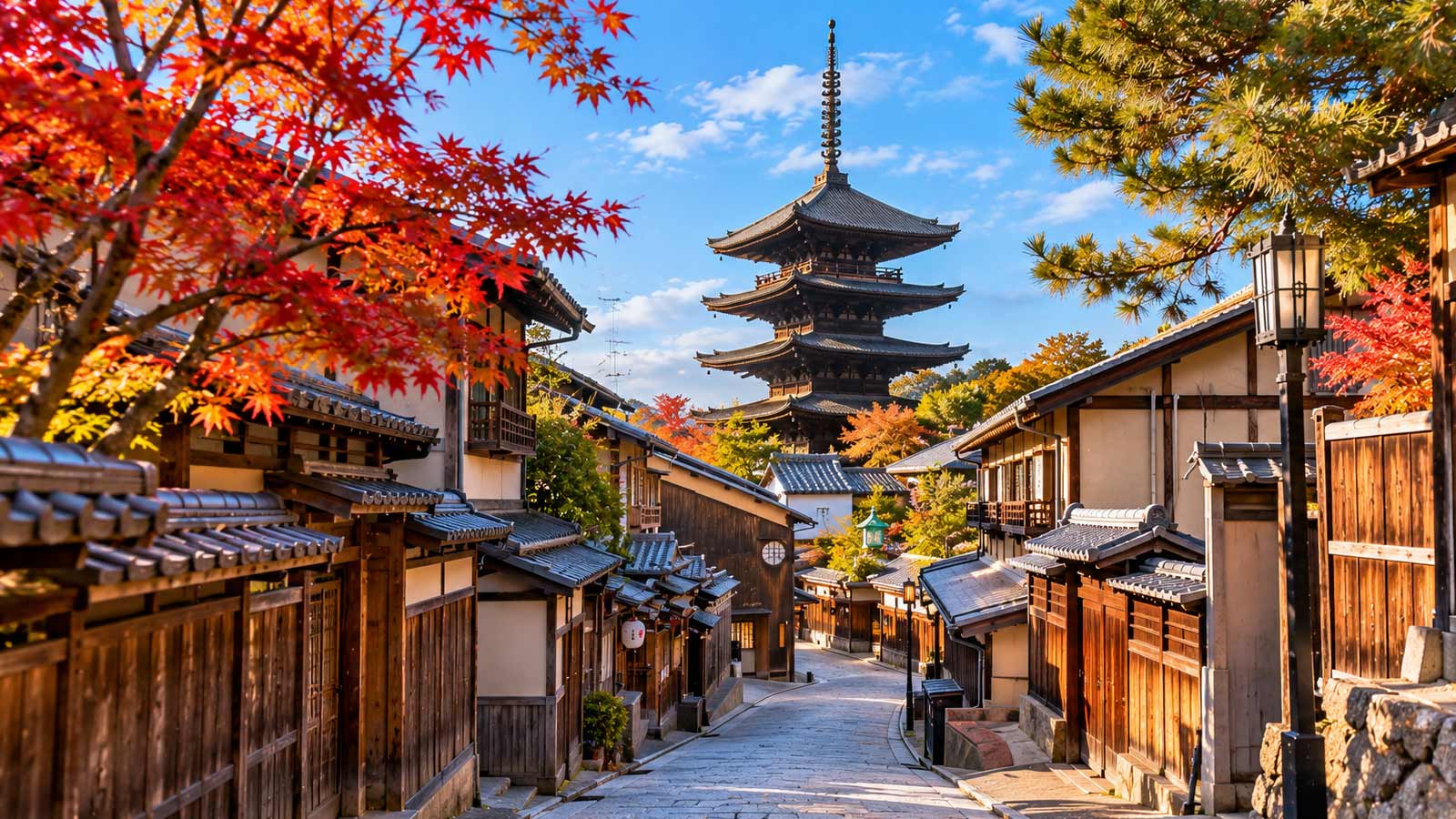 Yasaka Pagoda in Higashiyama, Kyoto, Japan - Alaedin Travel Canada