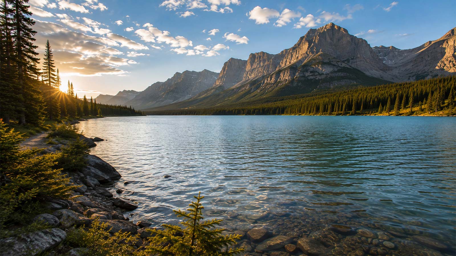 Lake Minnewanka, Banff National Park, Canada