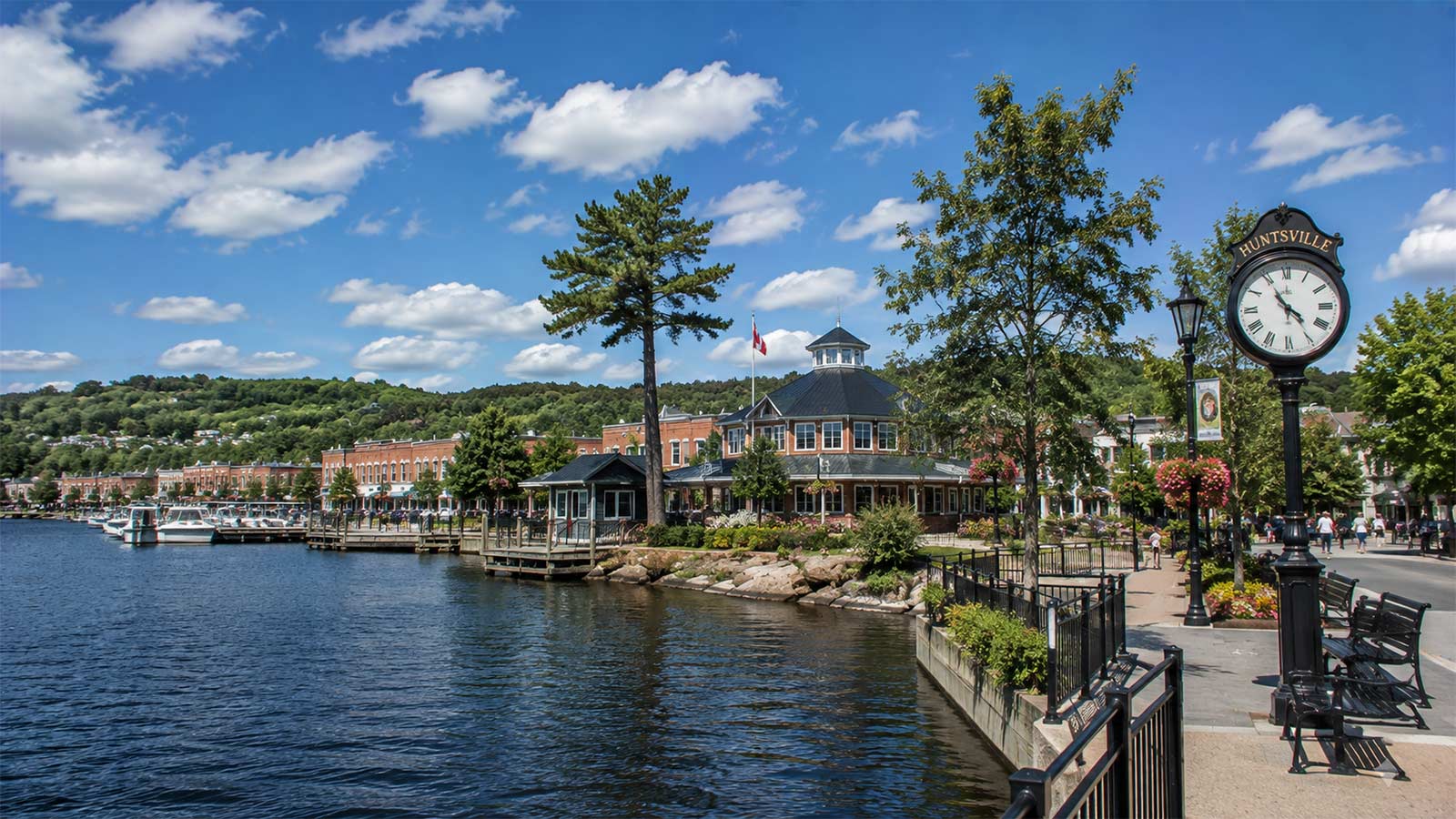 Huntsville waterfront and marina in Muskoka, Ontario