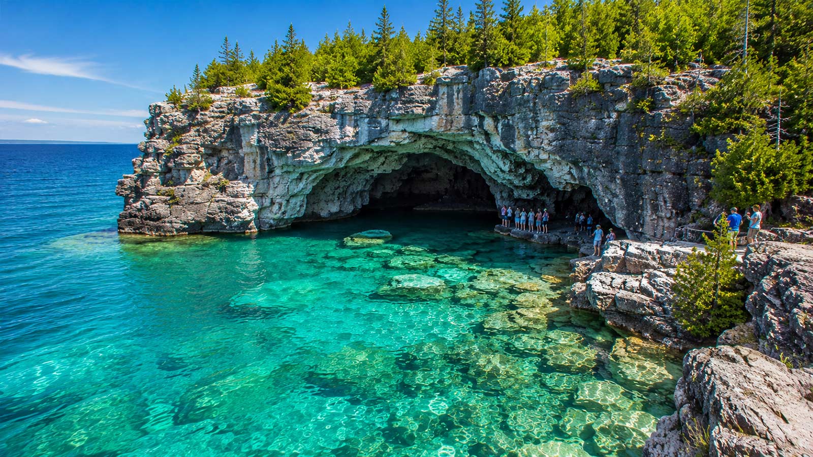 The Grotto with limestone cliffs and clear water in Bruce Peninsula near Tobermory
